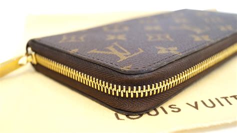 Louis Vuitton wallet thailand